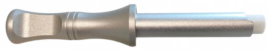 AIRITU aroma core shown beside an R SERIES reusable product